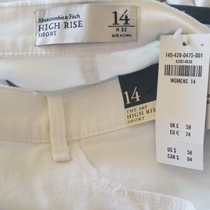 NWT white distressed abercrombie shorts